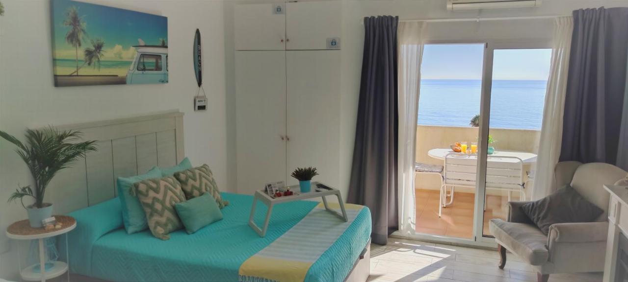 El Estudio De La Playa Benalbeach Holidays Deluxe Benalmadena Exterior photo
