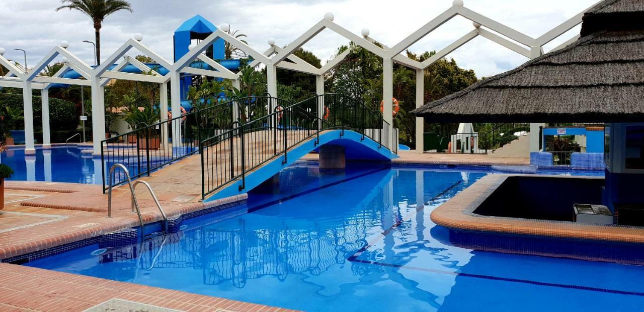 El Estudio De La Playa Benalbeach Holidays Deluxe Benalmadena Exterior photo