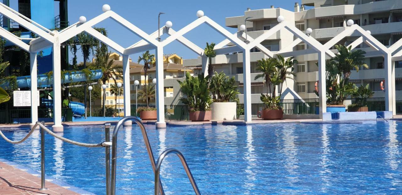 El Estudio De La Playa Benalbeach Holidays Deluxe Benalmadena Exterior photo